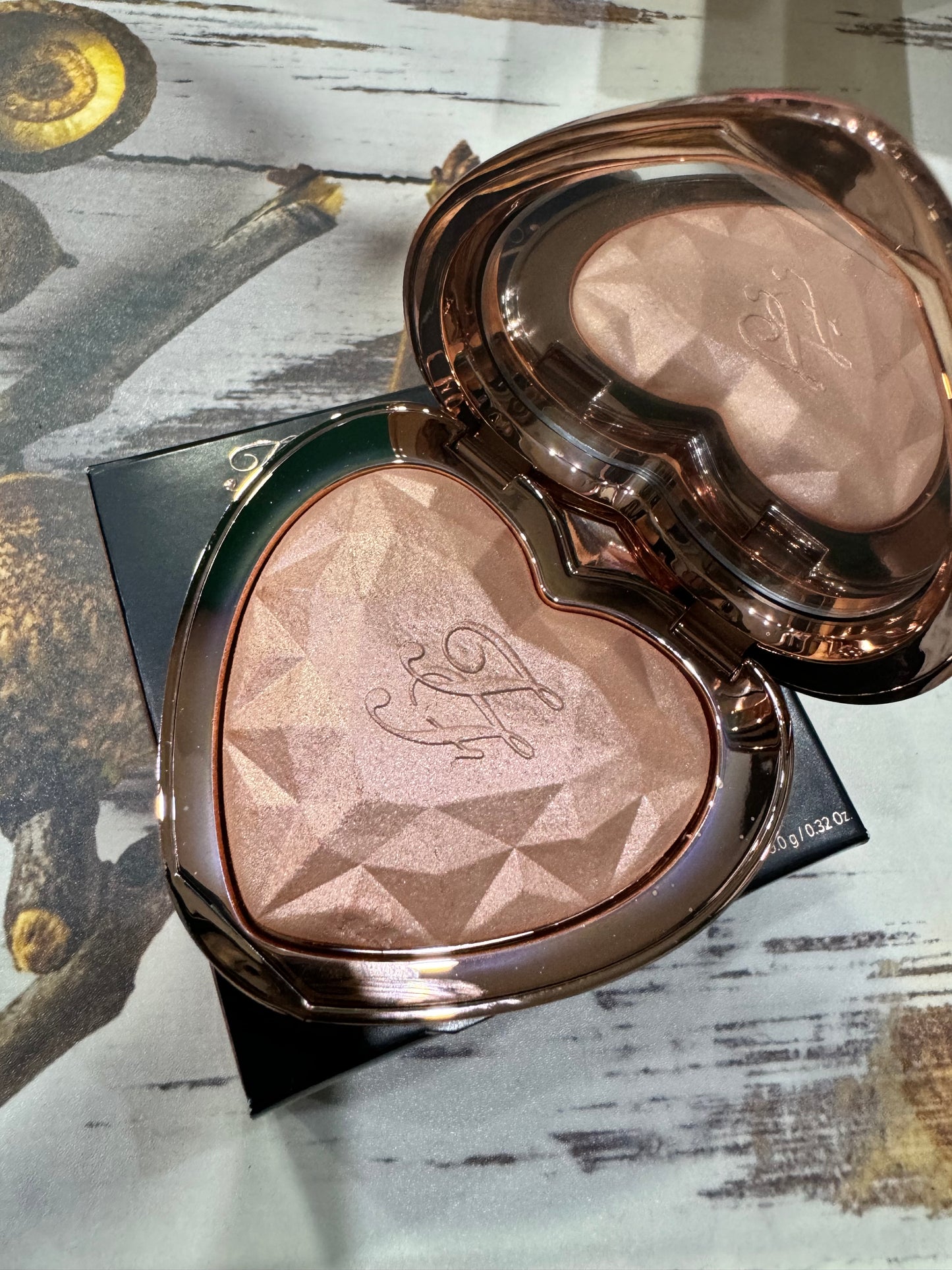 Love Light Prismatic Too faced