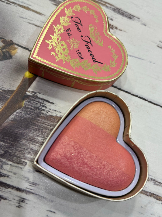 Sweethearts Perfect flush blush Too faced