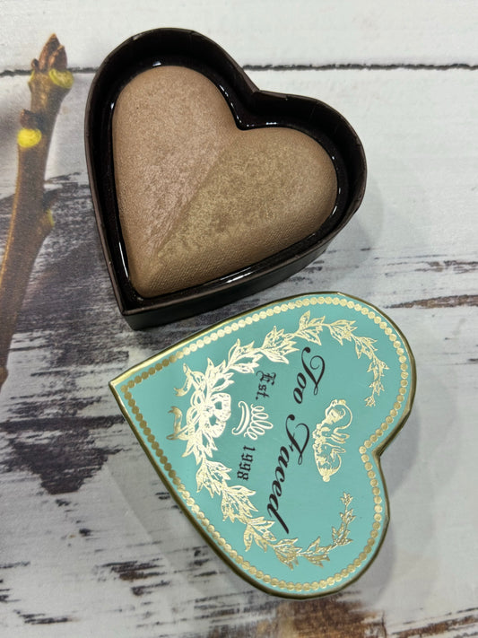 Sweethearts Bronzer Too Faced