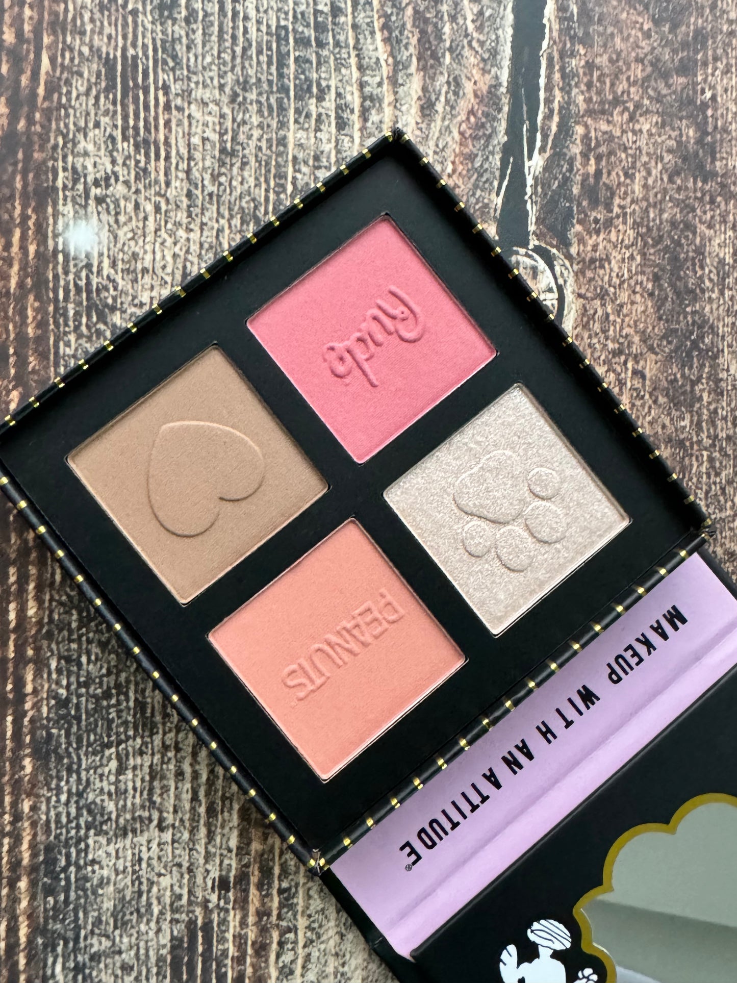 Paleta de rostro Peanuts Rude Cosmetics